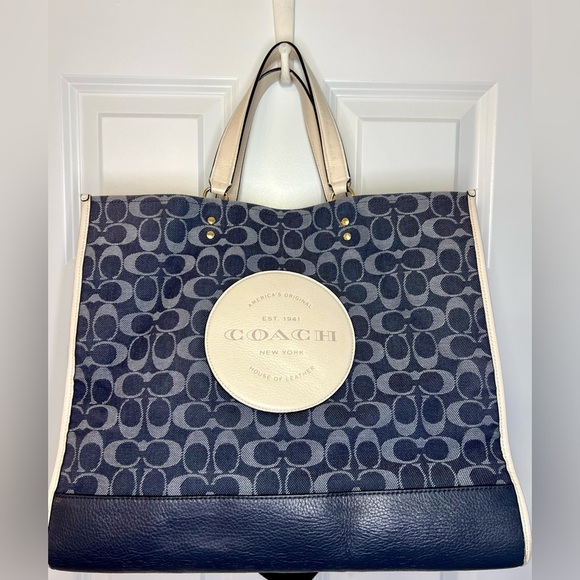 COACH Dempsey Tote 40 In Signature Blue Jacquard with Patch Bag - EUC - Picture 11 of 16